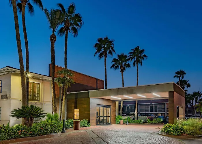 Laredo Hotels With Amazing Views