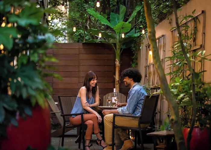 Portland hotels near Portland Japanese Garden