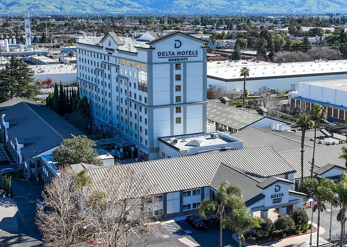 Santa Clara hotels near California's Great America
