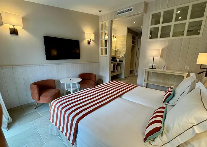 Cadaques Hotels With Amazing Views