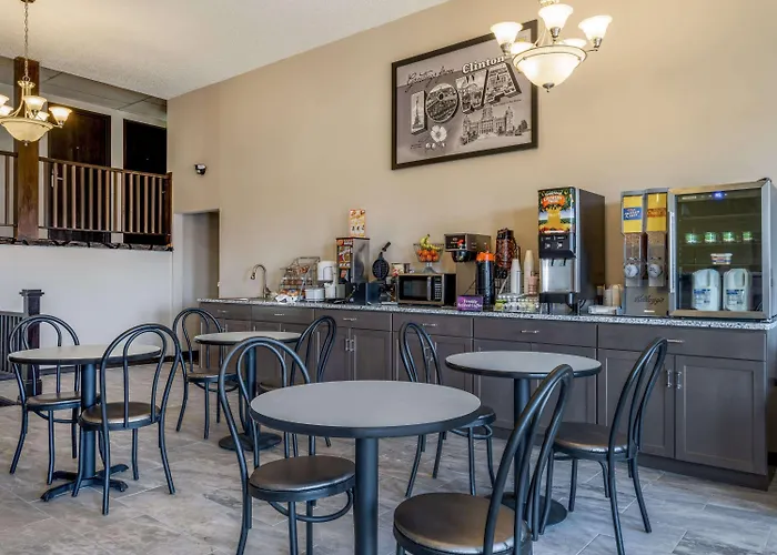 Clinton Beach hotels