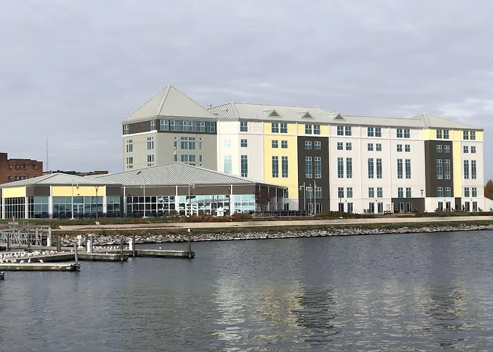 Geneva Beach hotels