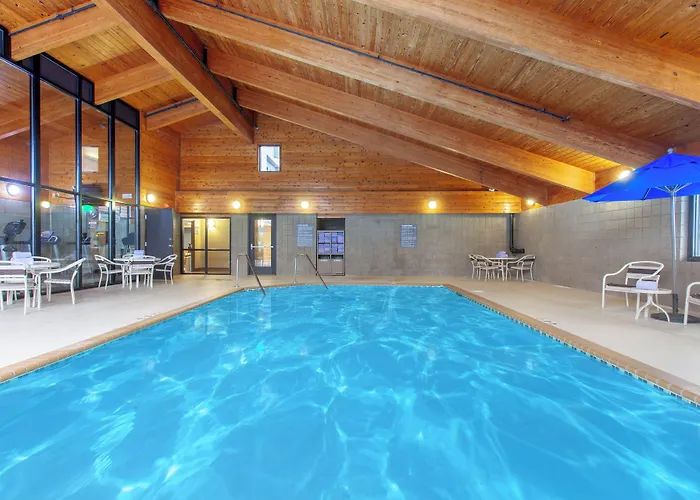Mankato Beach hotels