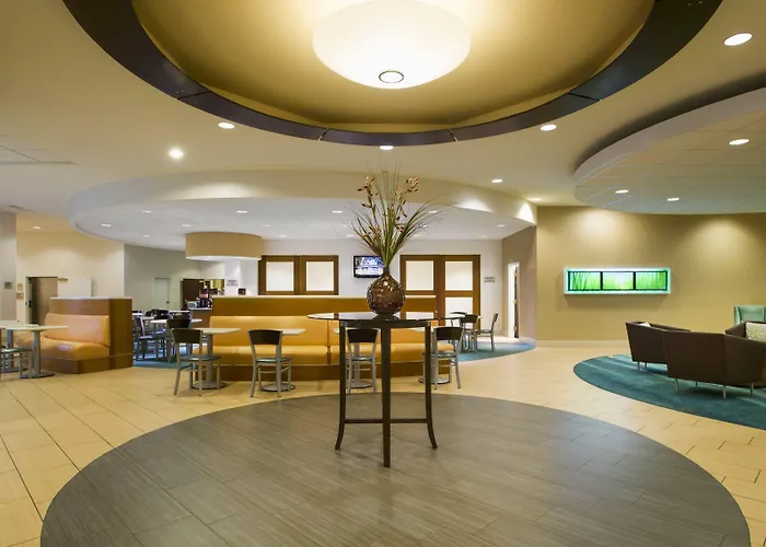 Lawrence hotels near Massachusetts Street