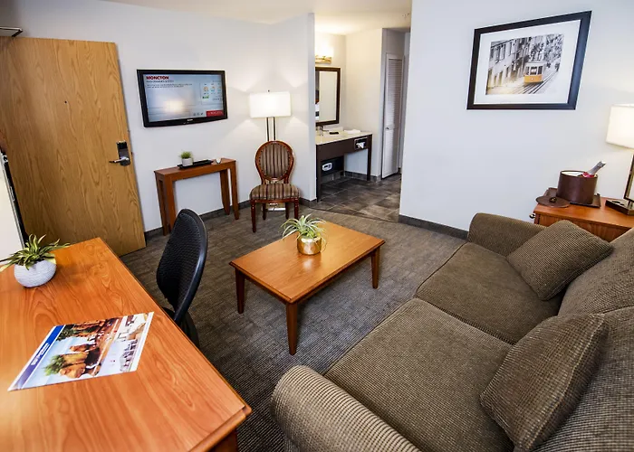 Moncton Beach hotels