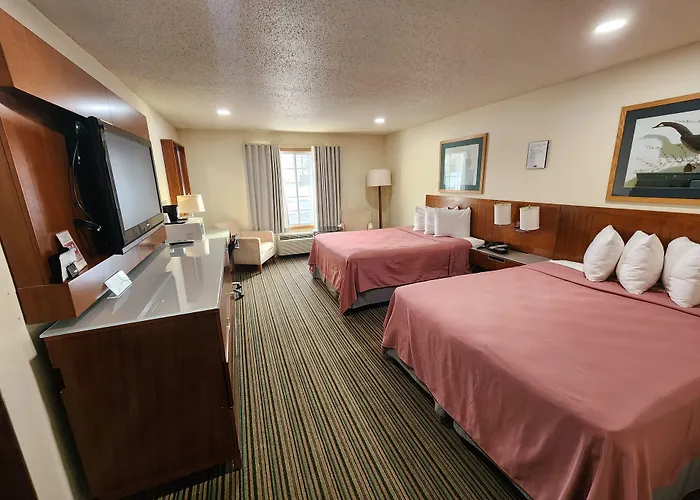 Prairie du Chien hotels near Casino Queen Marquette