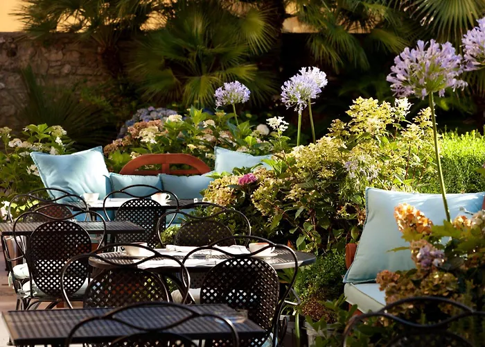 Desenzano del Garda Beach hotels