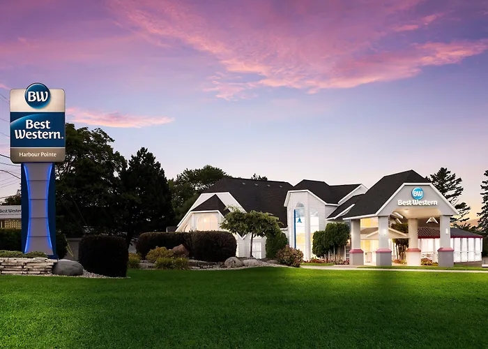 Saint Ignace Beach hotels