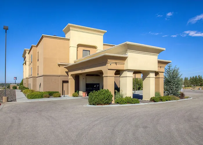 Mountain Home hotels near Snake River Canyon Overlook