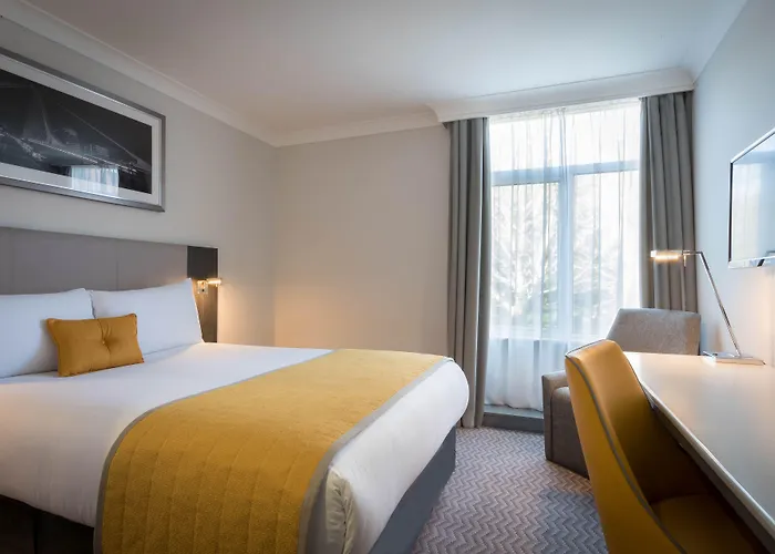 Galway hotels near Galway City Museum