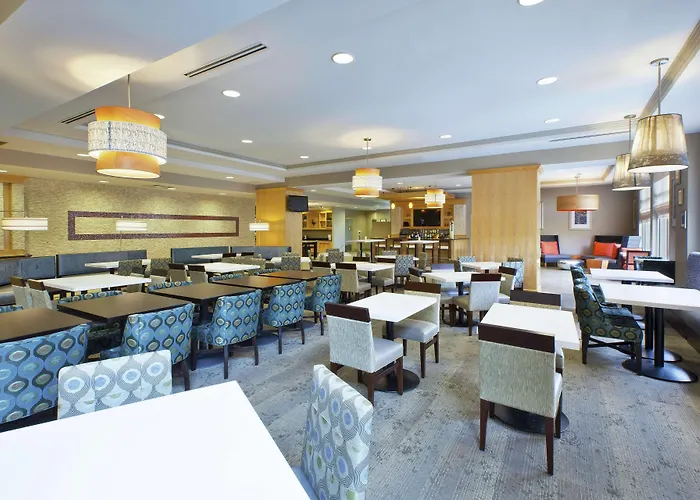 Perrysburg Hotels With Amazing Views