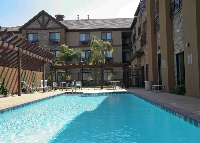Temecula hotels near Old Town Temecula