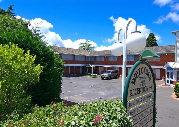 Katoomba hotels near Three Sisters