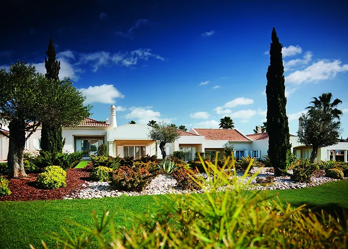 Carvoeiro (Lagoa) Hotels With Amazing Views