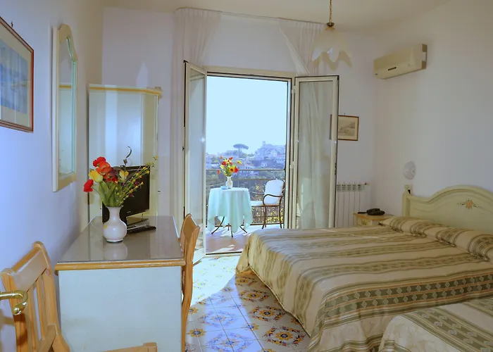 Ravello Beach hotels