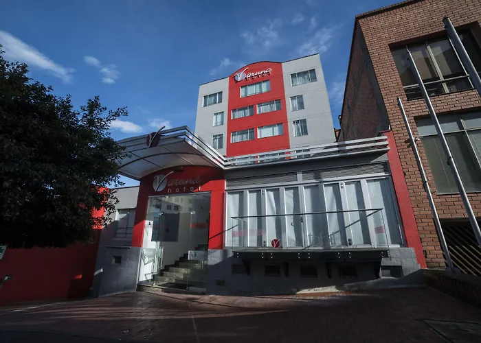 Manizales hotels near Mujer Park