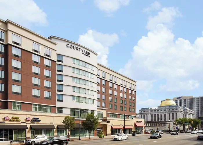 Newark Hotels With Amazing Views