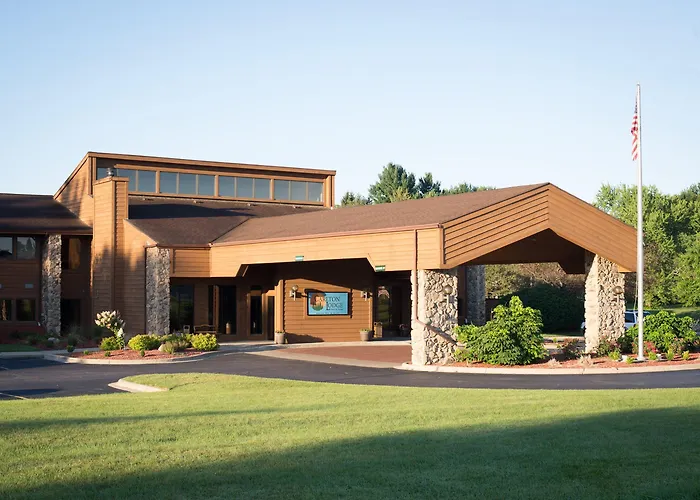 Adrian Beach hotels