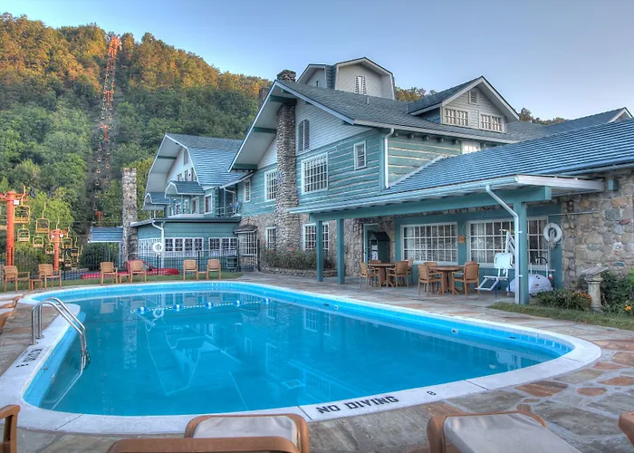 Gatlinburg hotels near Anakeesta
