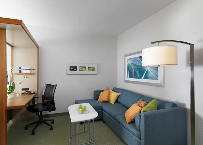 Bloomington Beach hotels