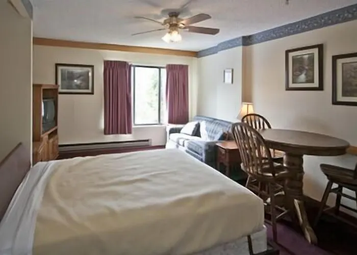 Snowshoe Hotels With Amazing Views