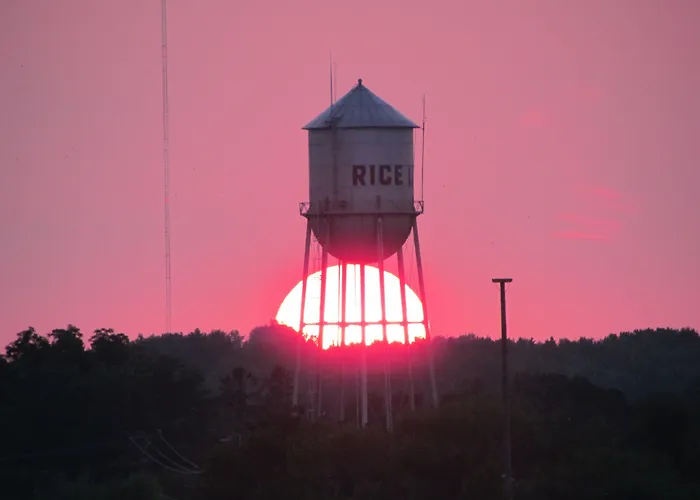 Rice Lake Beach hotels