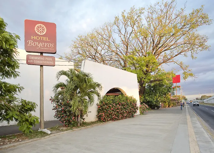 Liberia hotels near Museo de Guanacaste