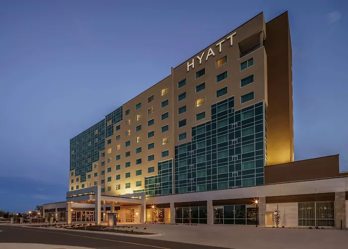 Aurora Hotels With Amazing Views
