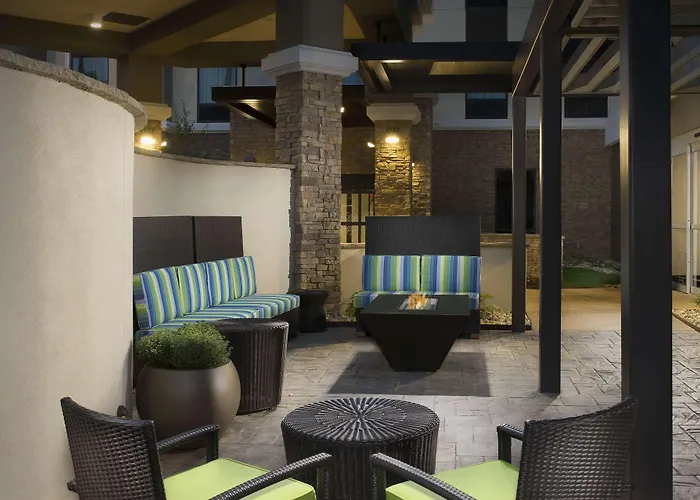 Hattiesburg hotels near Hattiesburg Zoo