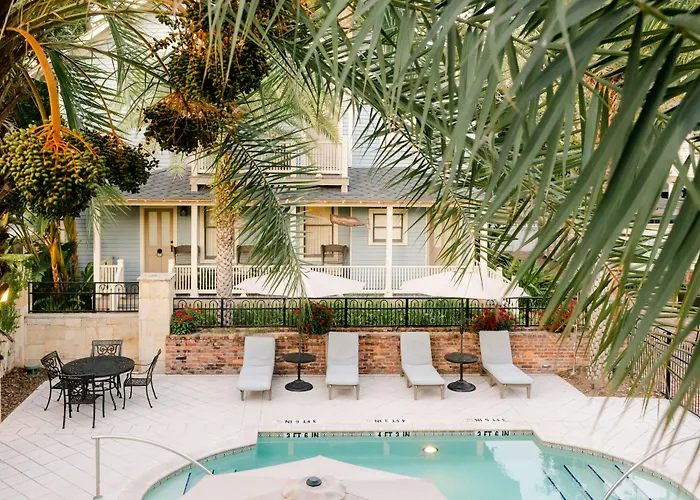 St. Augustine hotels near Old Jail