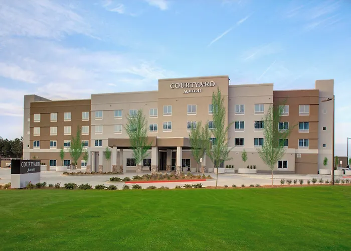 Kennesaw hotels near Southern Museum of Civil War and Locomotive History