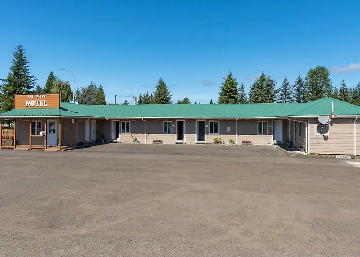 Forks hotels near Forks Timber Museum