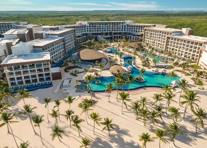 Punta Cana hotels near freshwater lagoons