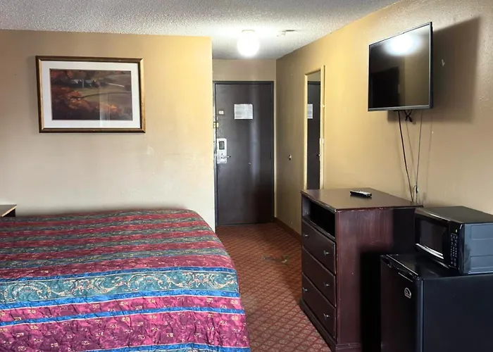 Oklahoma City hotels near Oklahoma City Zoo