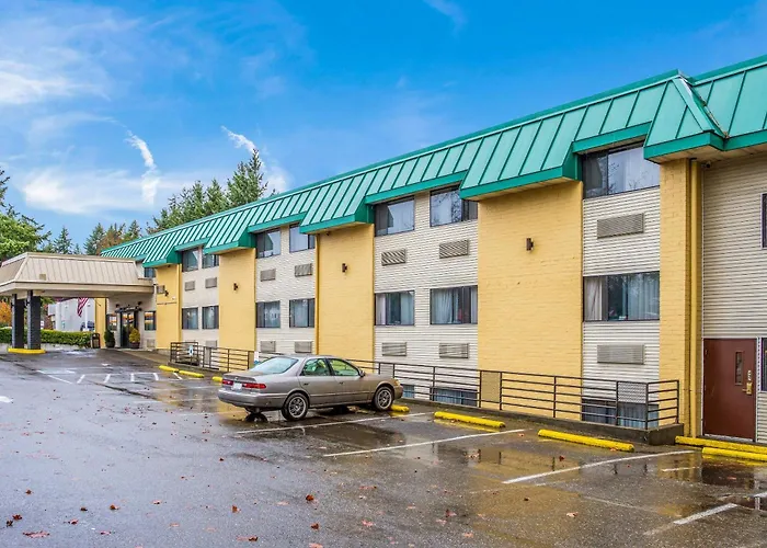 Lacey Beach hotels