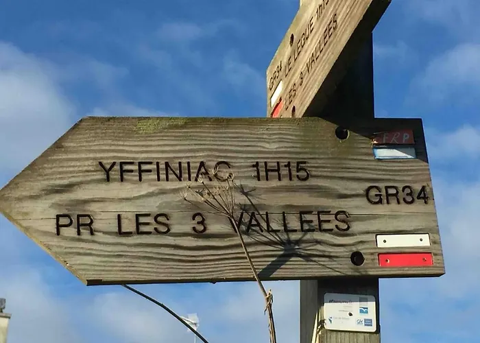 Saint-Brieuc Beach hotels
