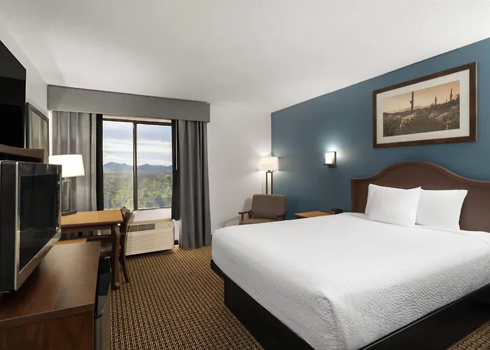 Tombstone Hotels With Amazing Views