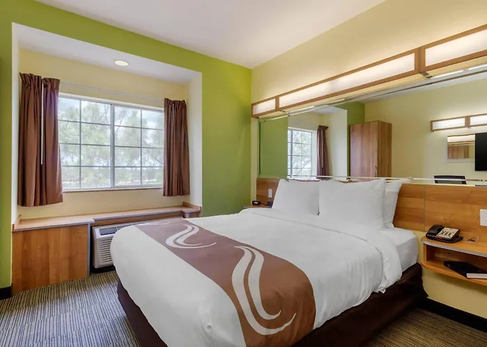 Lehigh Acres Beach hotels