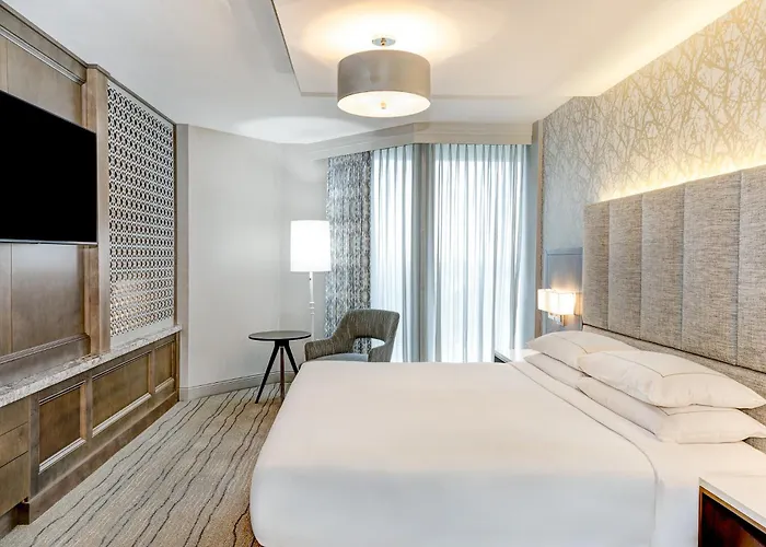 Grapevine Beach hotels