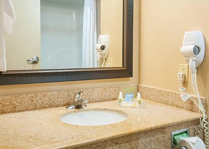 Slidell Beach hotels