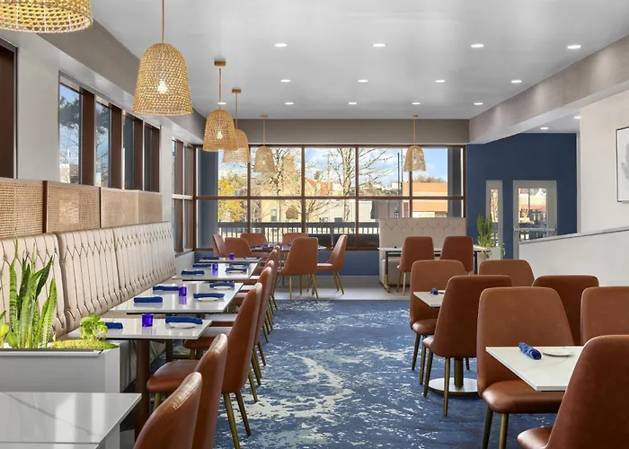 Salisbury Beach hotels