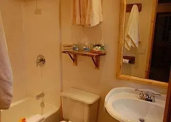 Big Bear Lake hotels near Meadow Park