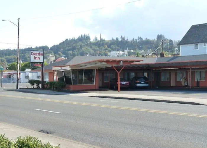 Astoria hotels near The Astoria Column