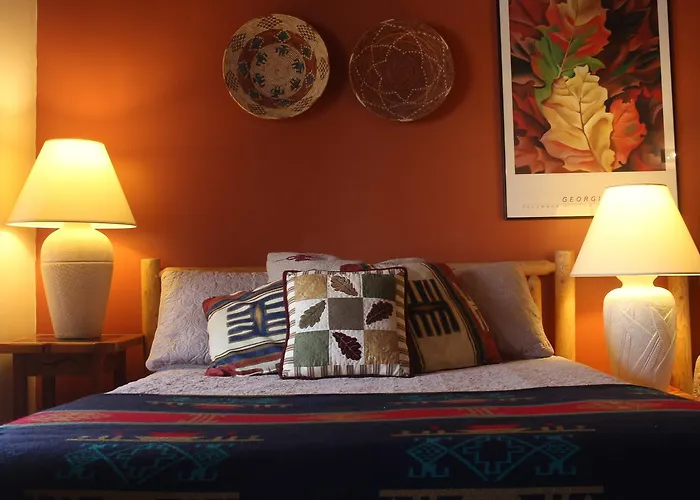 Taos hotels near Taos Plaza