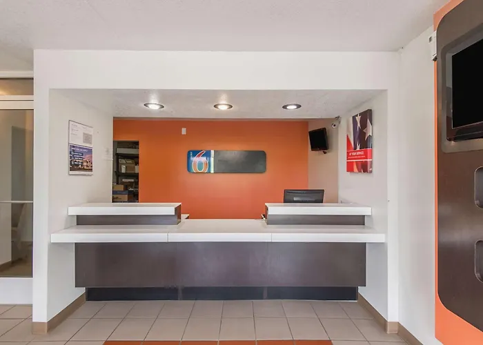 Overland Park Hotels With Amazing Views