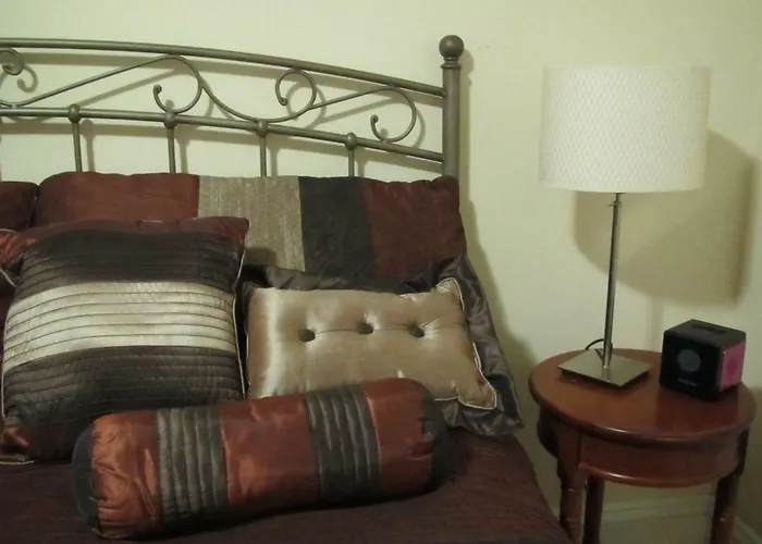 Somerville Hotels With Amazing Views
