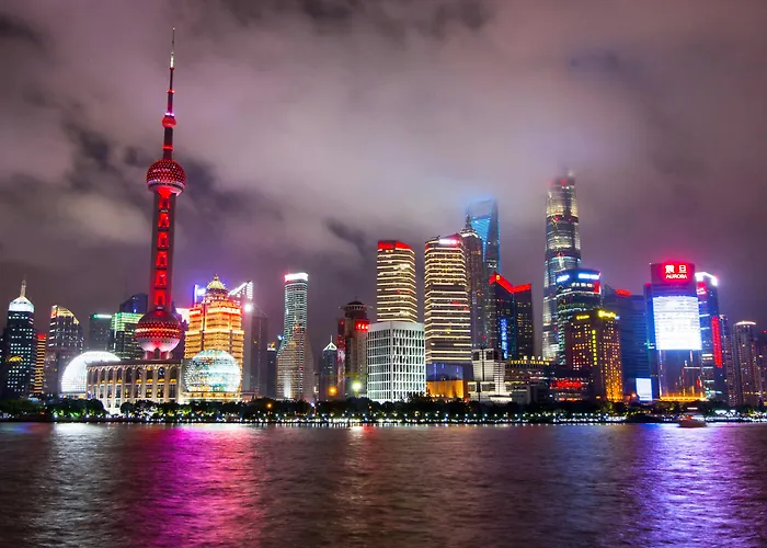 Shanghai hotels near Oriental Pearl TV Tower