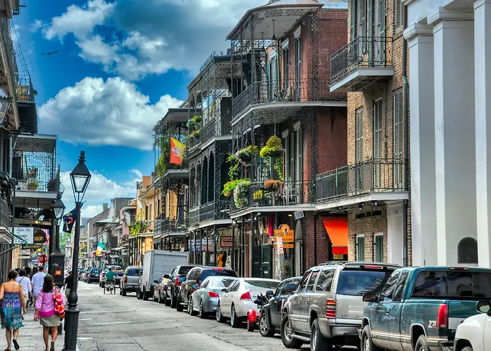 New Orleans hotels near Louis Armstrong Park