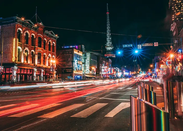 Nashville hotels near RCA Studio B