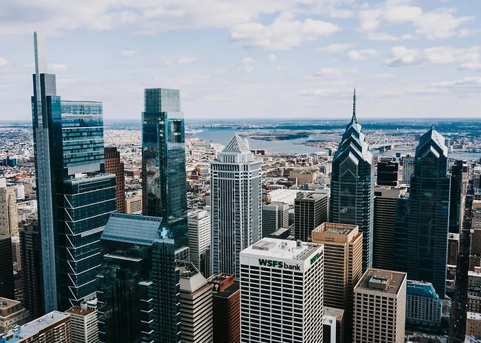 Philadelphia hotels near Independence National Historical Park
